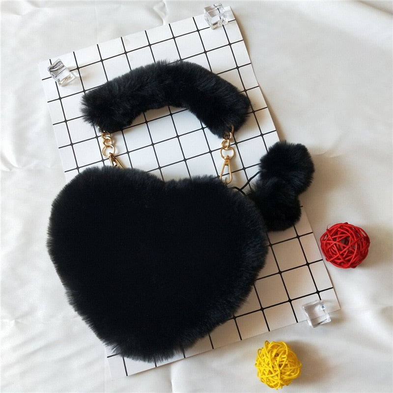 Bolsas de Inverno em Pelúcia com Formato de Coração