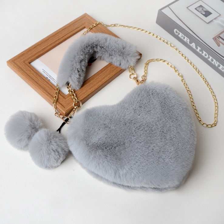 Bolsas de Inverno em Pelúcia com Formato de Coração