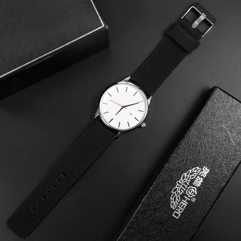 Relógio Quartz com Pulseira de Couro Masculino Simples