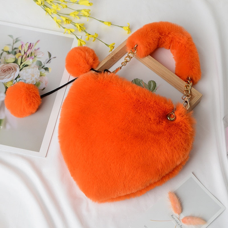 Bolsas de Inverno em Pelúcia com Formato de Coração