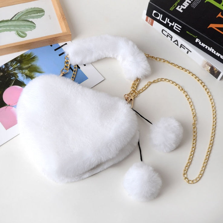 Bolsas de Inverno em Pelúcia com Formato de Coração