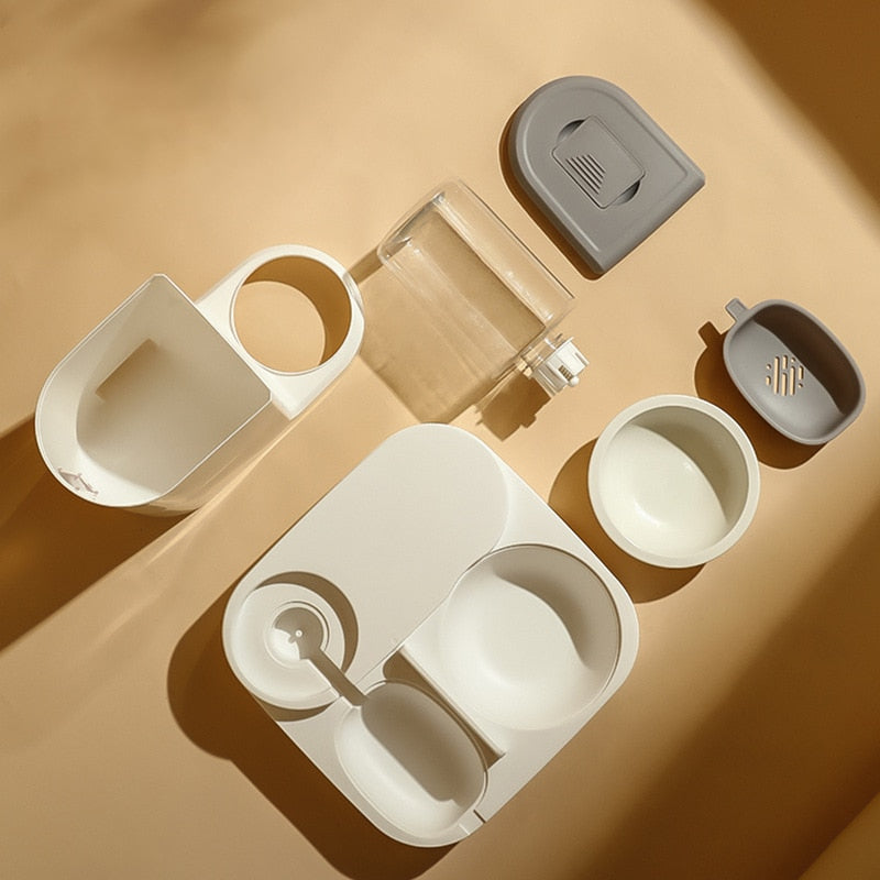Dispensador de Água com Separação de Comida Seca e Úmida